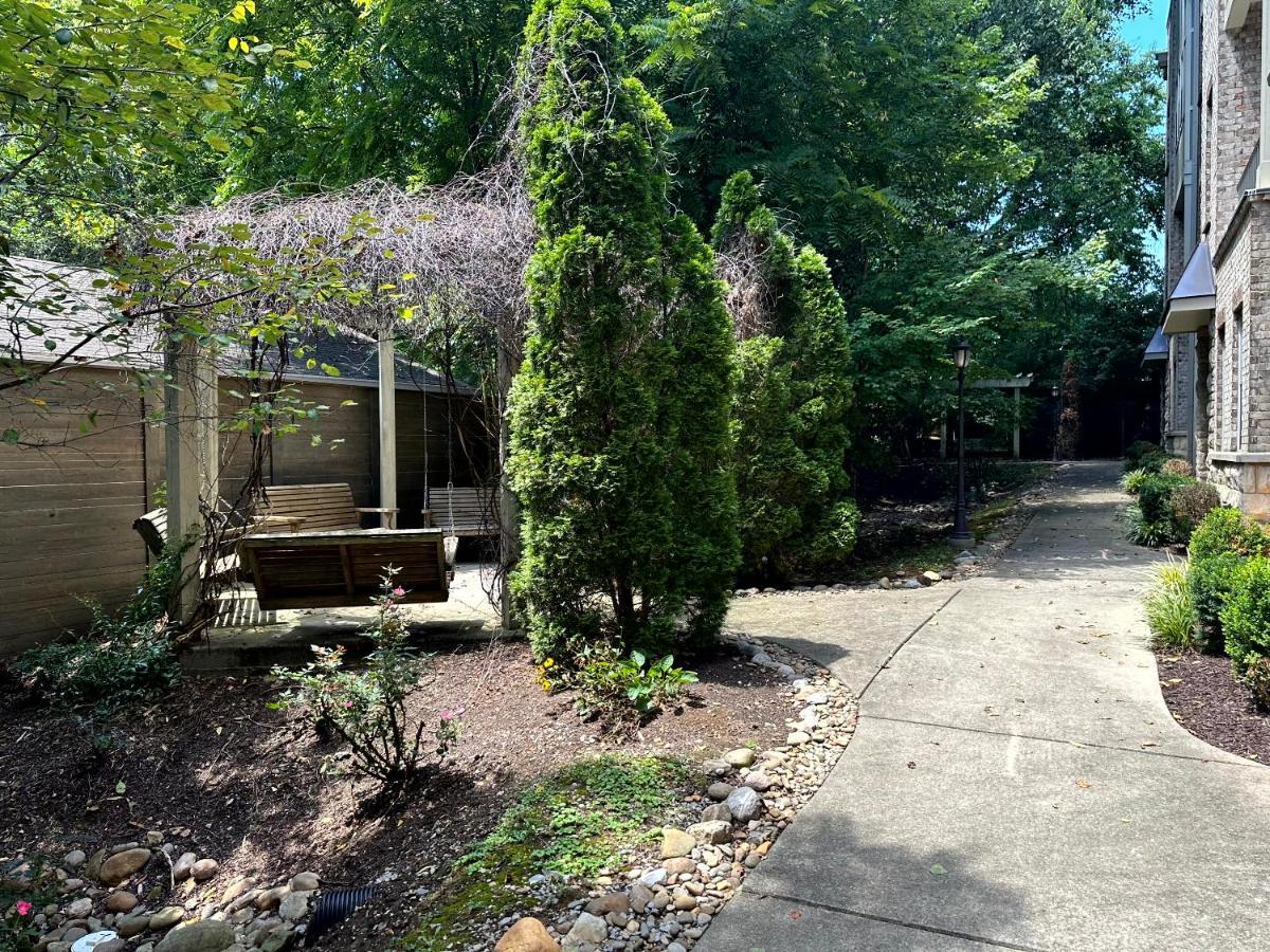 Glitz & Guitars I Stylish 3Br With Rooftop Hot Tub In East Nashville Exterior photo